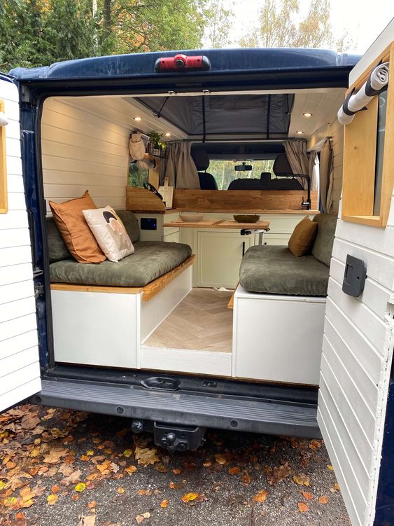 سرير أريكة RV